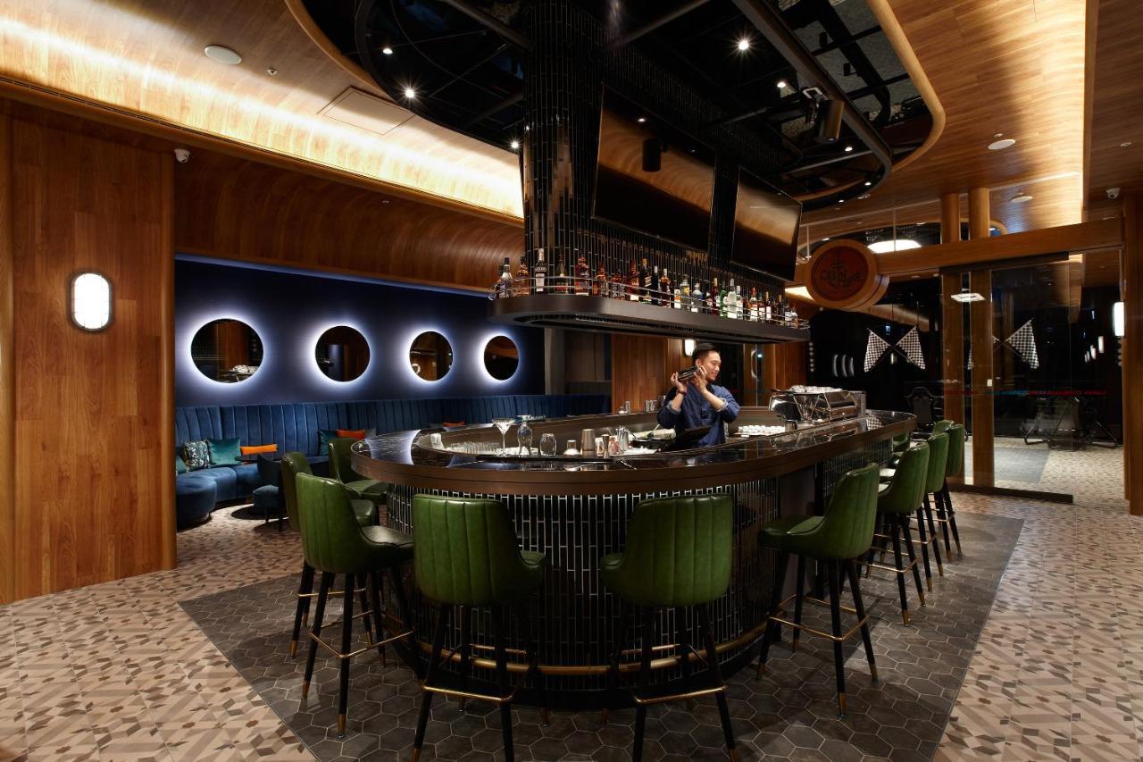Cozzi Blu Hotell Zhongli Exteriör bild The bar at the restaurant