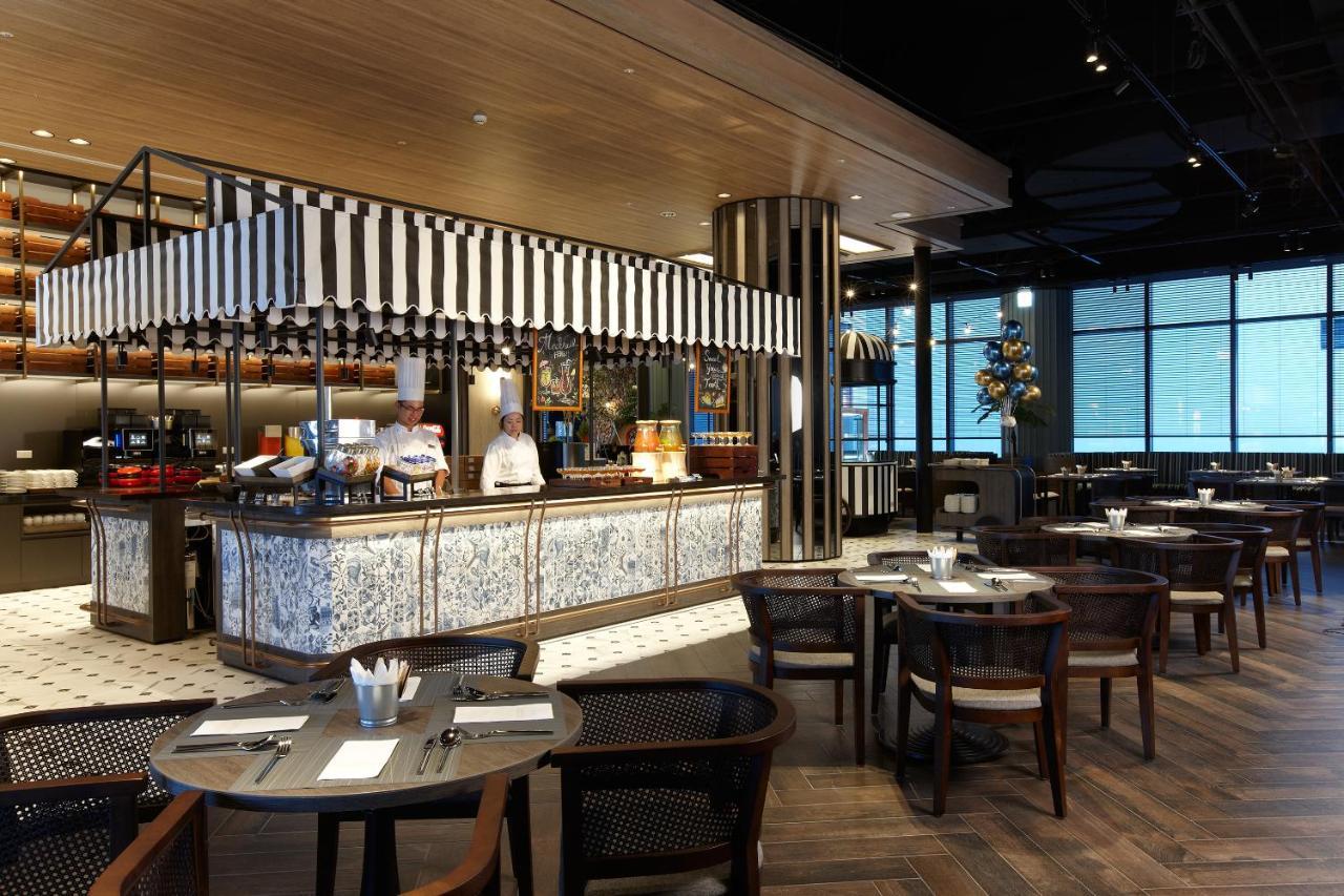 Cozzi Blu Hotell Zhongli Exteriör bild The interior of the restaurant
